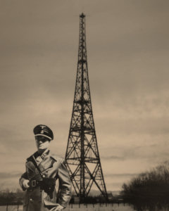 Vue de la station de radio de Gliwice après l,invasion de la Pologne. Source : http://b200athens.blogspot.ca/p/operation-himmler.html 