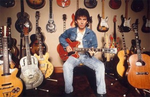 George Harrison et sa collection de guitare durant les années 1980 Source : www2.gibson.com