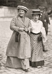 Clara Zetkin et Rosa Luxembourg Photo anonyme (1910)