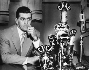 Maurice «Rocket» Richard lance un appel au calme à ses supporters (1955) Source : RDS.ca