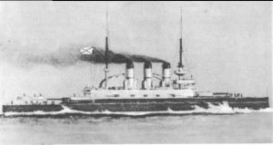 Le cuirassé Potemkine lors d'essais en mer Photo anonyme (1905) Source : Wikimédia Commons