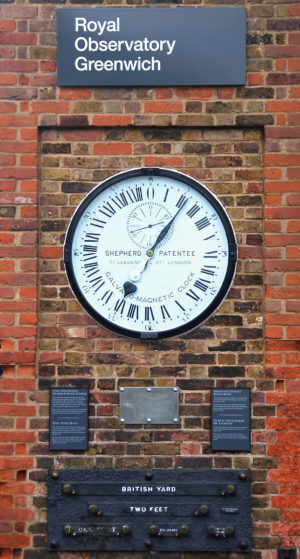 644px-Greenwich_clock