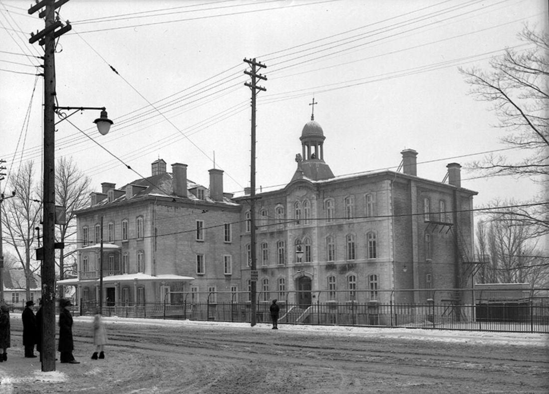 12 mai 1857  Ouverture de l’École normale Laval