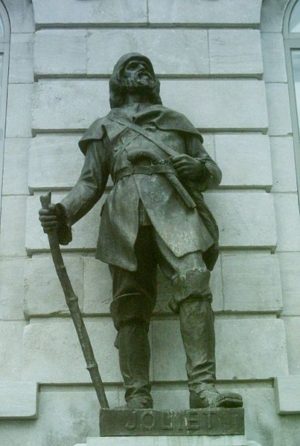 Joliet (sic) Bronze de Marc-Aurèle de Foy Suzor-Coté livré en 1928 pour orner une niche de la façade de l'Hôtel du Parlement Photo : Jean Gagnon (2009)