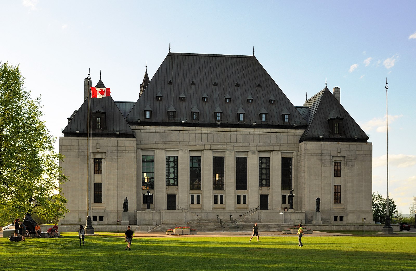 28 septembre 1981  Jugement de la Cour suprême du Canada sur le rapatriement de la constitution