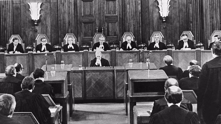 28 septembre 1981  Jugement de la Cour suprême du Canada sur le rapatriement de la constitution