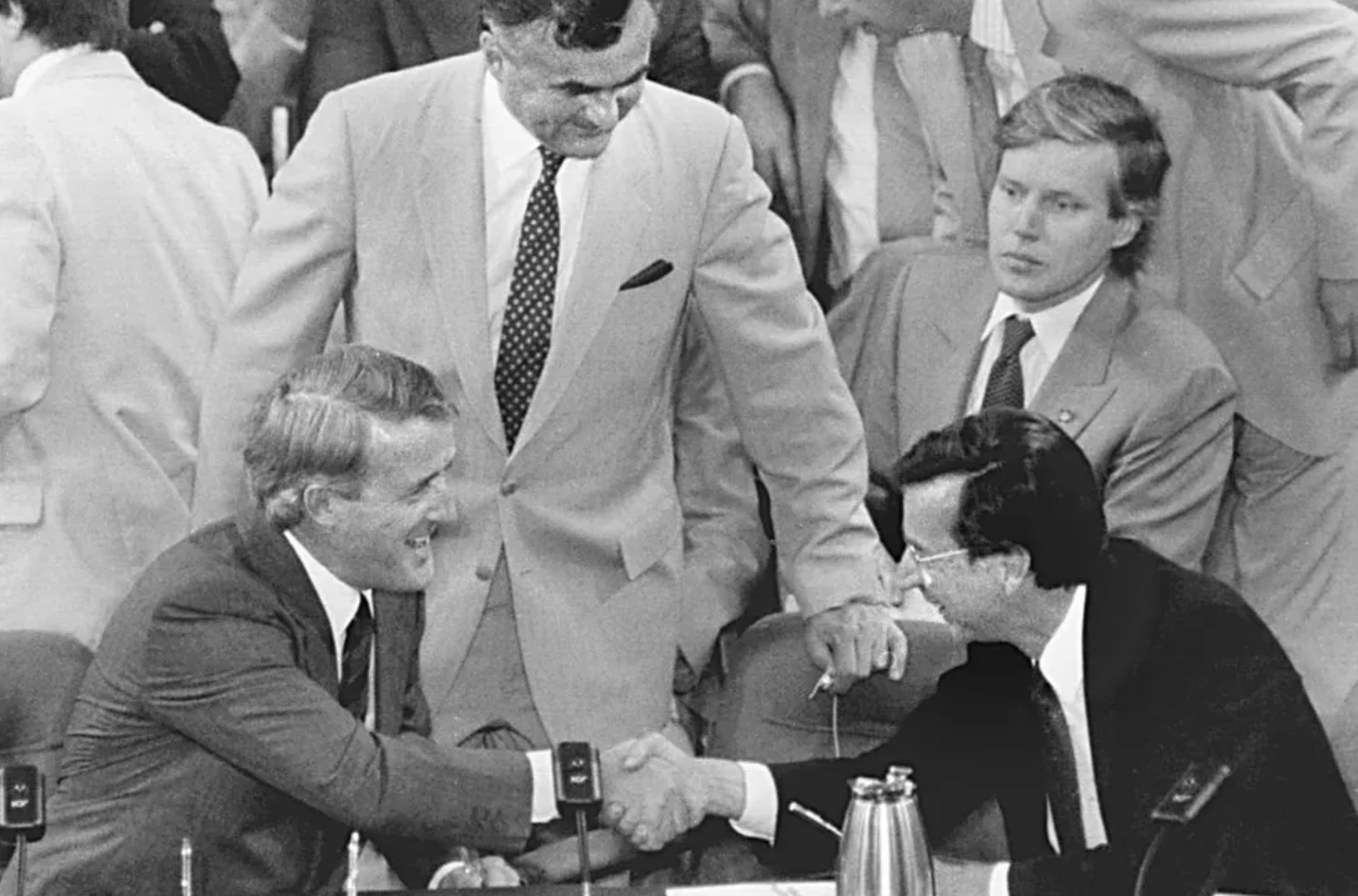 3 juin 1987Signature de l&rsquo;Accord du Lac Meech